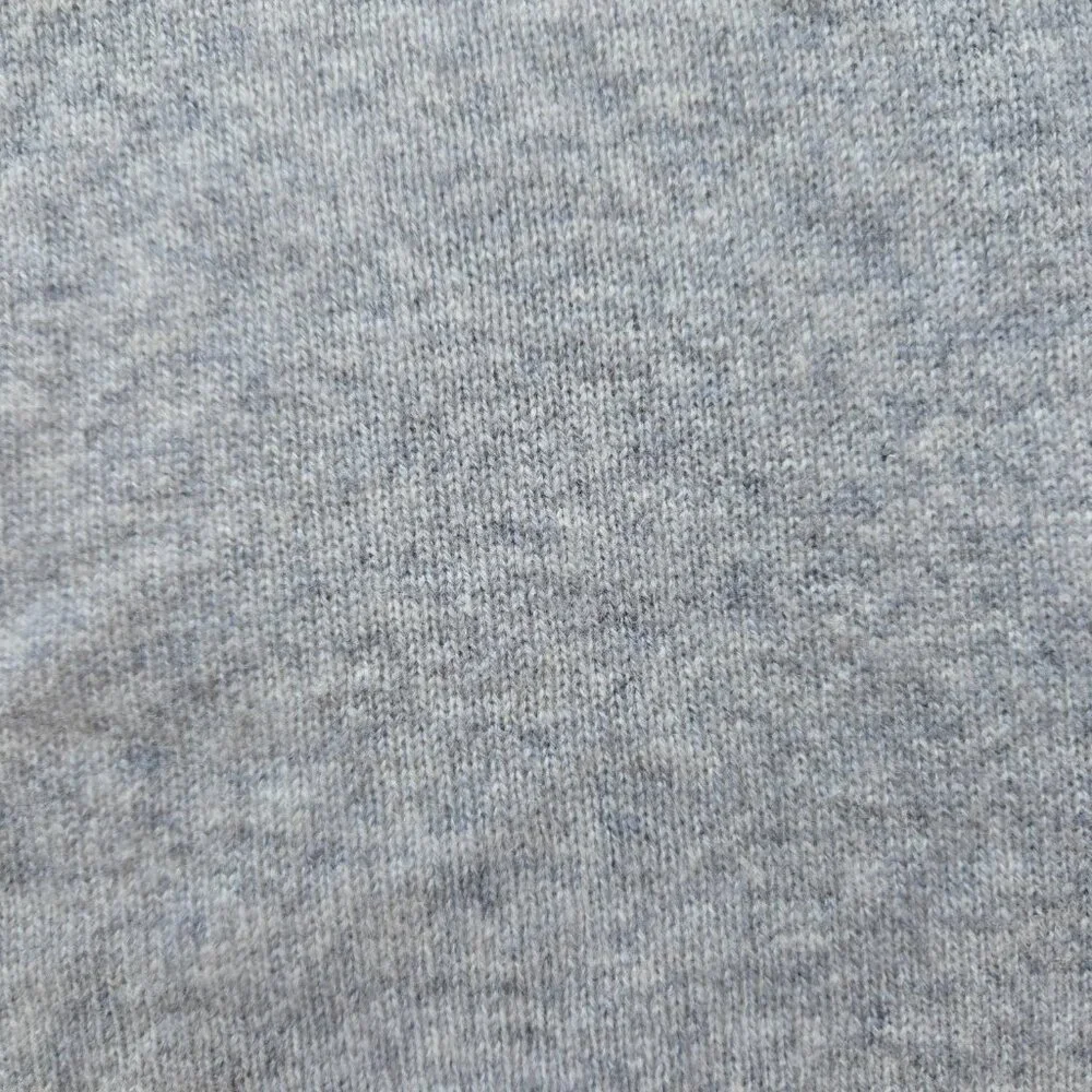 NWOT Aqua Cashmere Sweater Grey V-neck - Picture 5 of 8